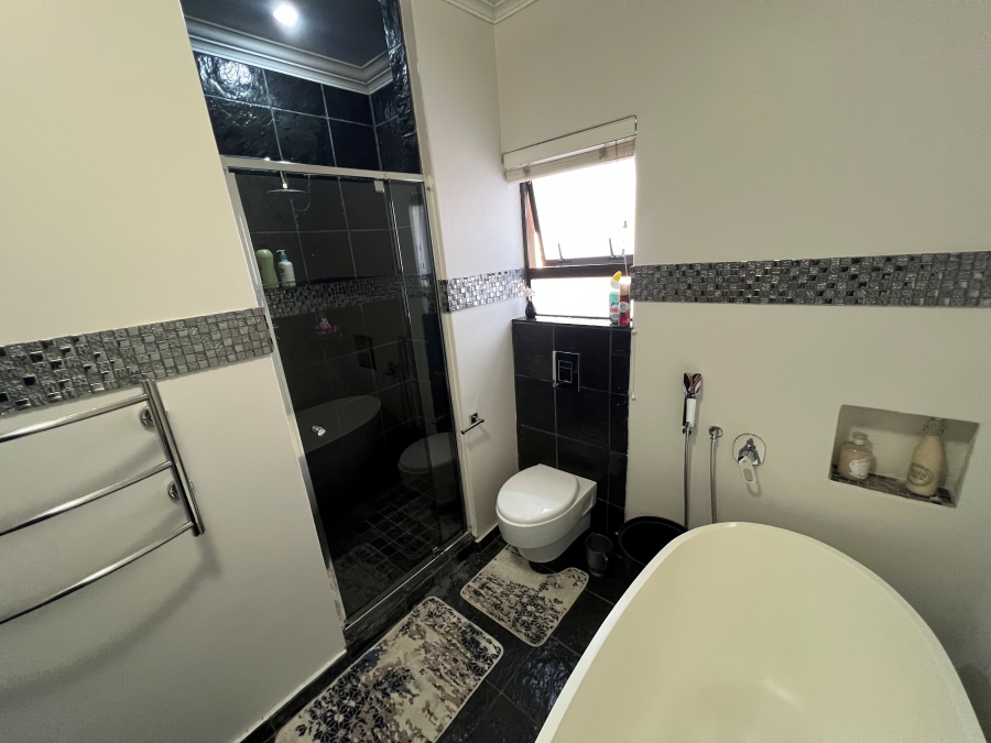 3 Bedroom Property for Sale in Wilkoppies North West